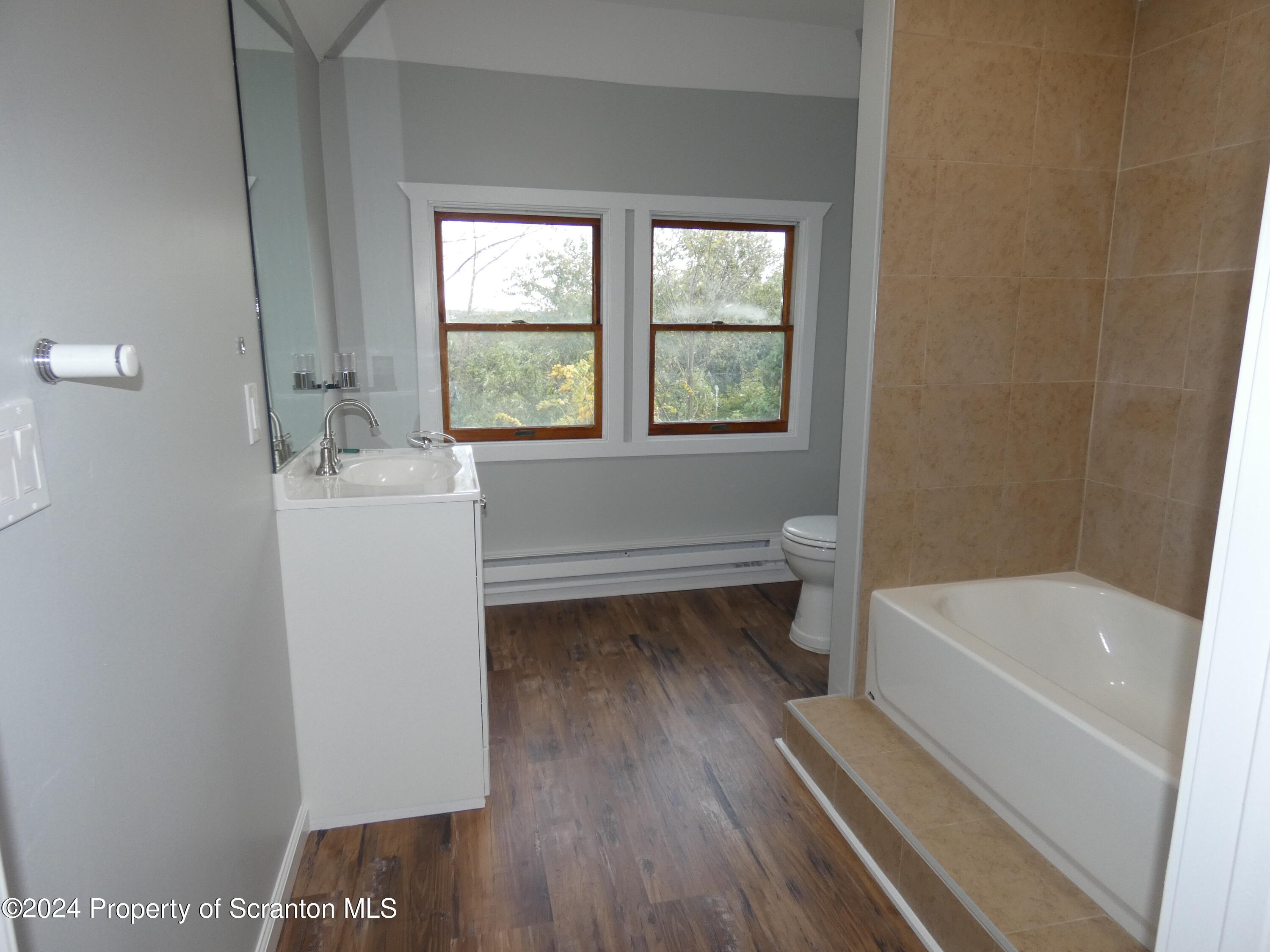 Olyphant, Pennsylvania 18447, United States, 3 Bedrooms Bedrooms, ,2 BathroomsBathrooms,Residential,Active,37881