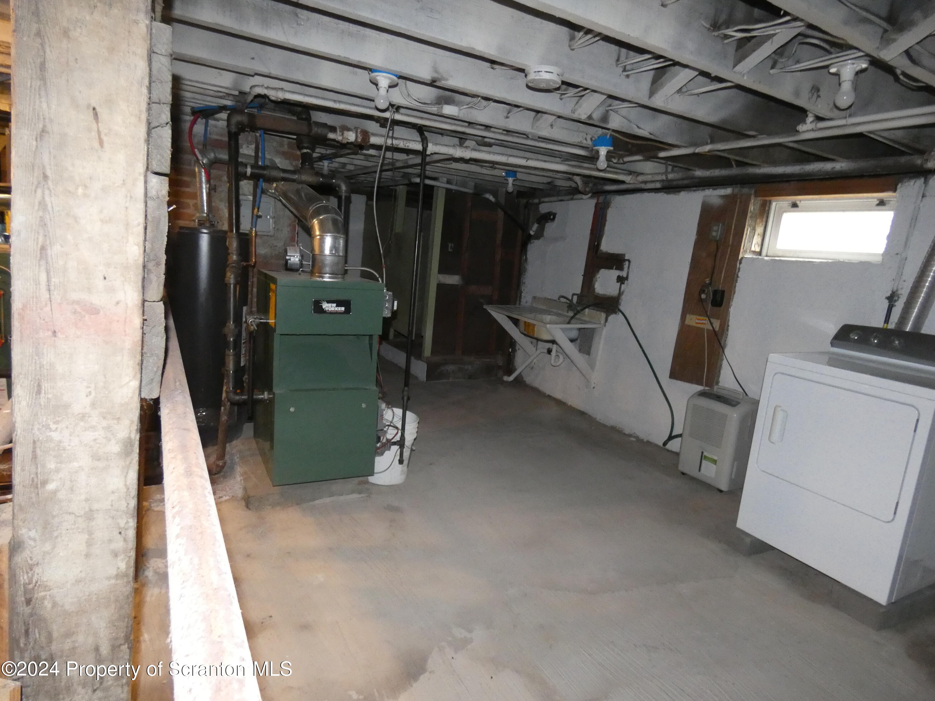 Olyphant, Pennsylvania 18447, United States, 3 Bedrooms Bedrooms, ,2 BathroomsBathrooms,Residential,Active,37881