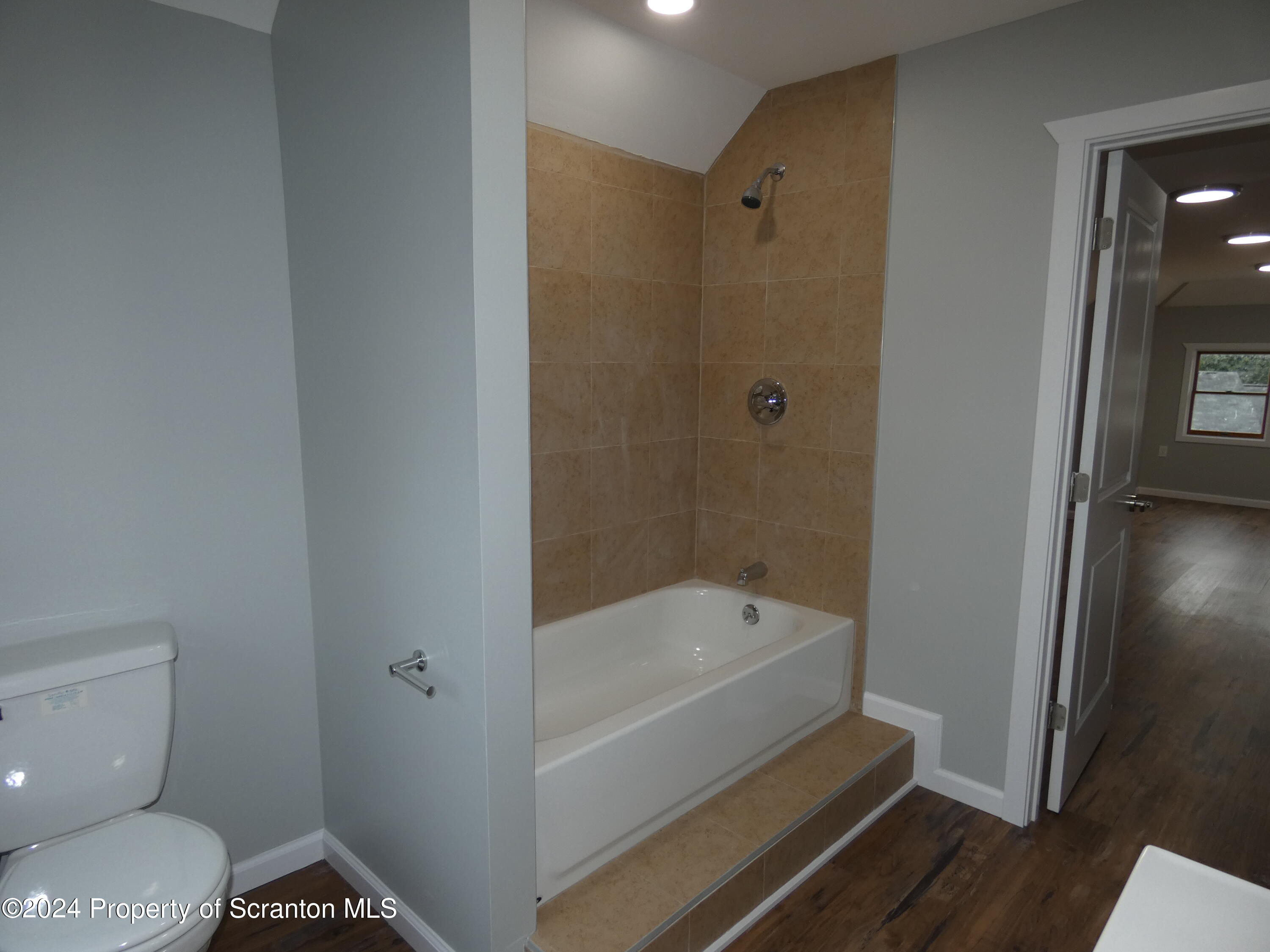 Olyphant, Pennsylvania 18447, United States, 3 Bedrooms Bedrooms, ,2 BathroomsBathrooms,Residential,Active,37881