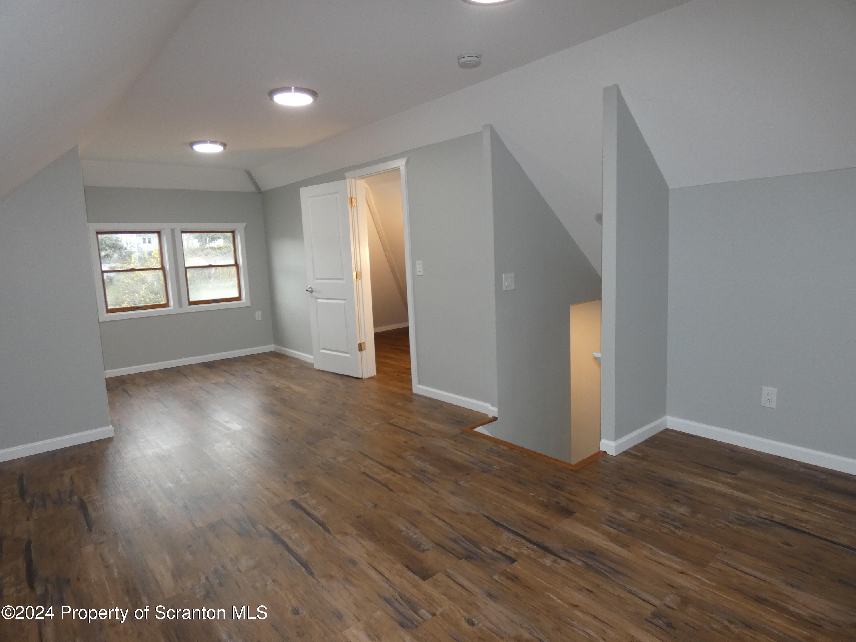 Olyphant, Pennsylvania 18447, United States, 3 Bedrooms Bedrooms, ,2 BathroomsBathrooms,Residential,Active,37881