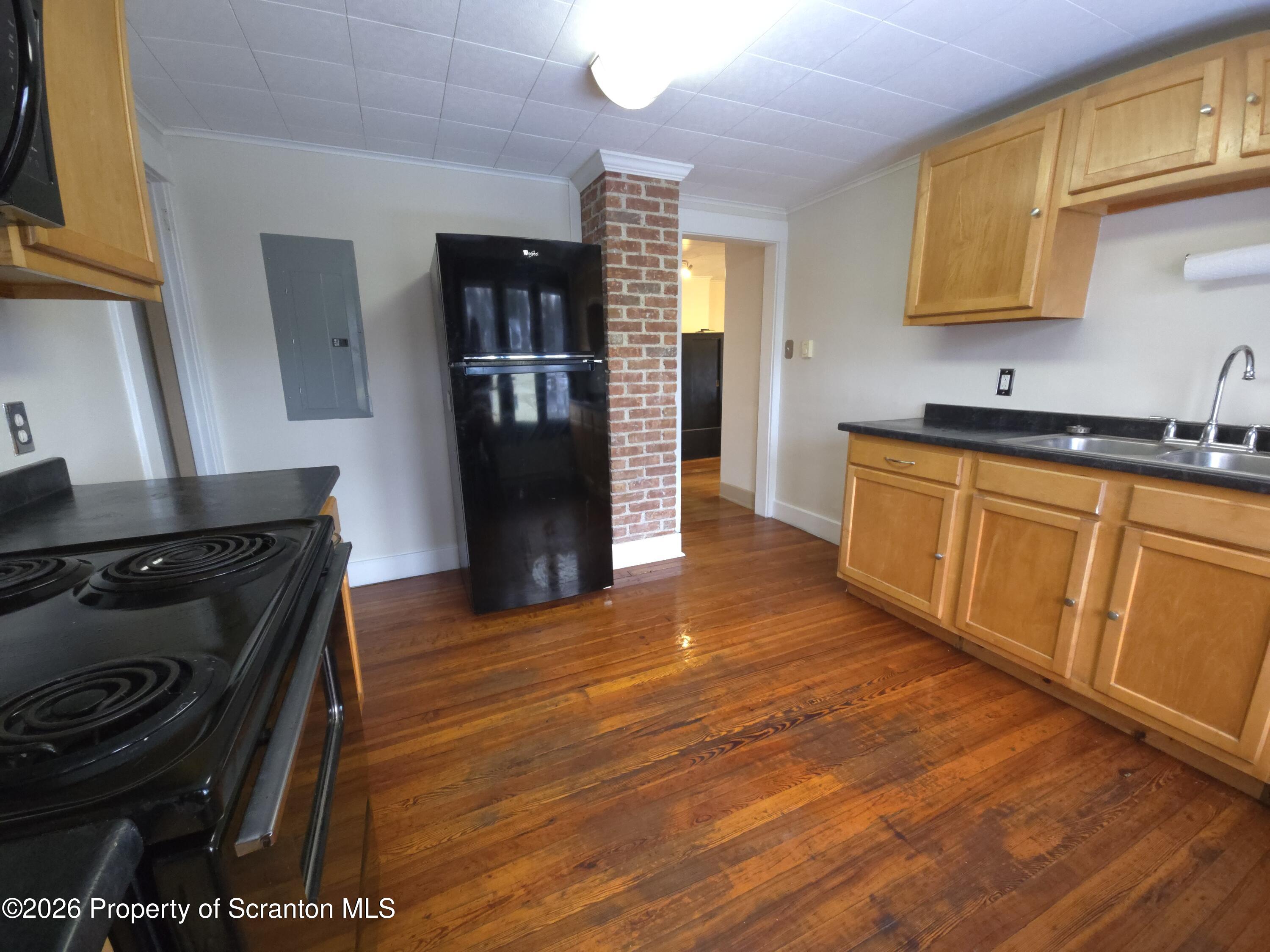 Photo 1 of 7 — 413 Davis Street, Clarks Summit, PA 18411
