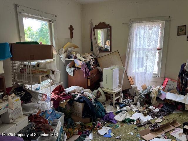 Scranton, Pennsylvania 18508, United States, 4 Bedrooms Bedrooms, ,1 BathroomBathrooms,Residential,Active,137102