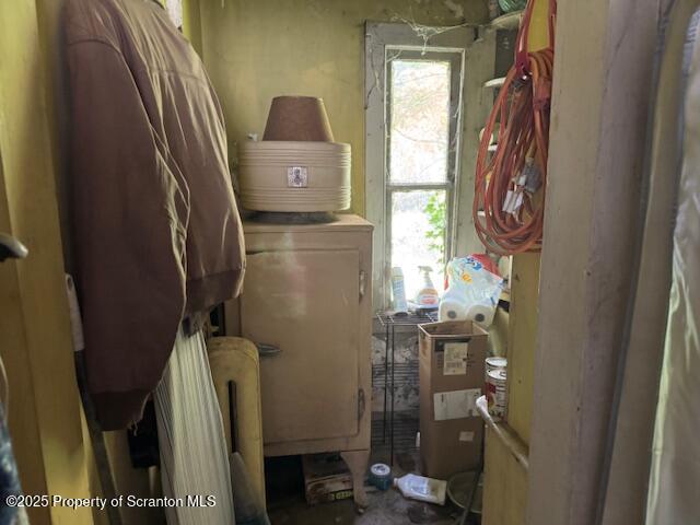 Scranton, Pennsylvania 18508, United States, 4 Bedrooms Bedrooms, ,1 BathroomBathrooms,Residential,Active,137102