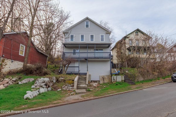 563 LEE ST, PLYMOUTH, PA 18651 - Image fbe538344fd22b31492ef094e494d9ff/1096960618