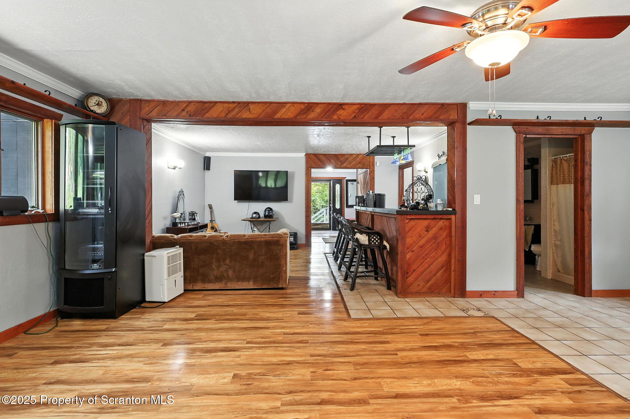 Jefferson Twp, Pennsylvania 18436, United States, 7 Bedrooms Bedrooms, ,4 BathroomsBathrooms,Residential,Active,183988