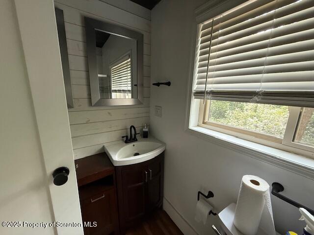 Thornhurst, Pennsylvania 18424, United States, 4 Bedrooms Bedrooms, ,3 BathroomsBathrooms,Residential,Active,190411