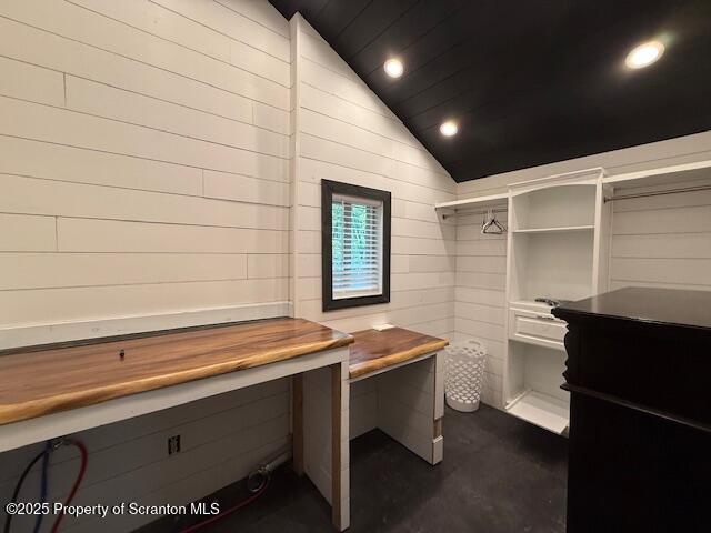 Thornhurst, Pennsylvania 18424, United States, 4 Bedrooms Bedrooms, ,3 BathroomsBathrooms,Residential,Active,190411