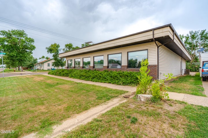 Photo 1 of 60 — 246 Main Street W, Hazen, ND 58545