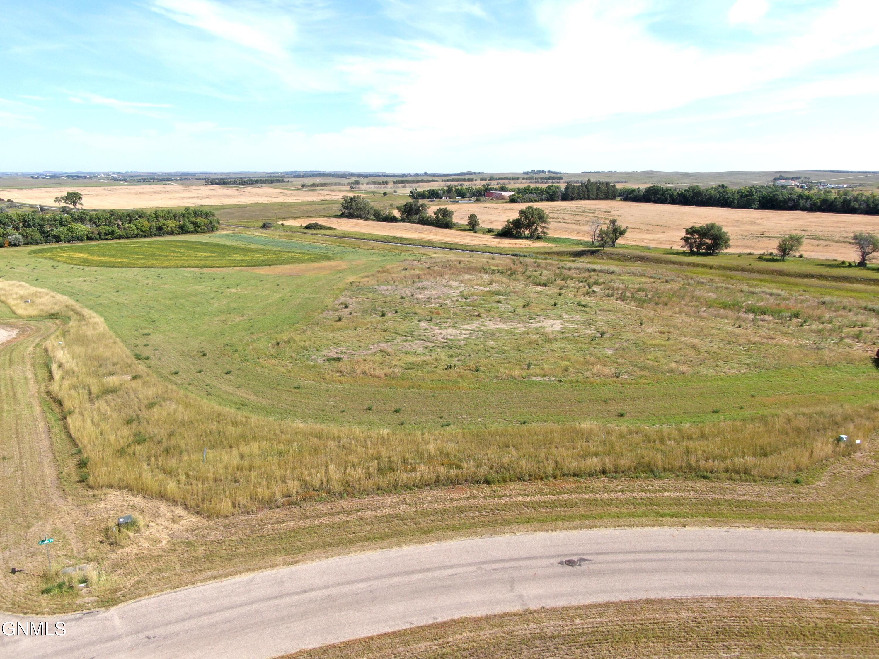 Photo 1 of 8 — 20002 Acadia Place, Bismarck, ND 58503