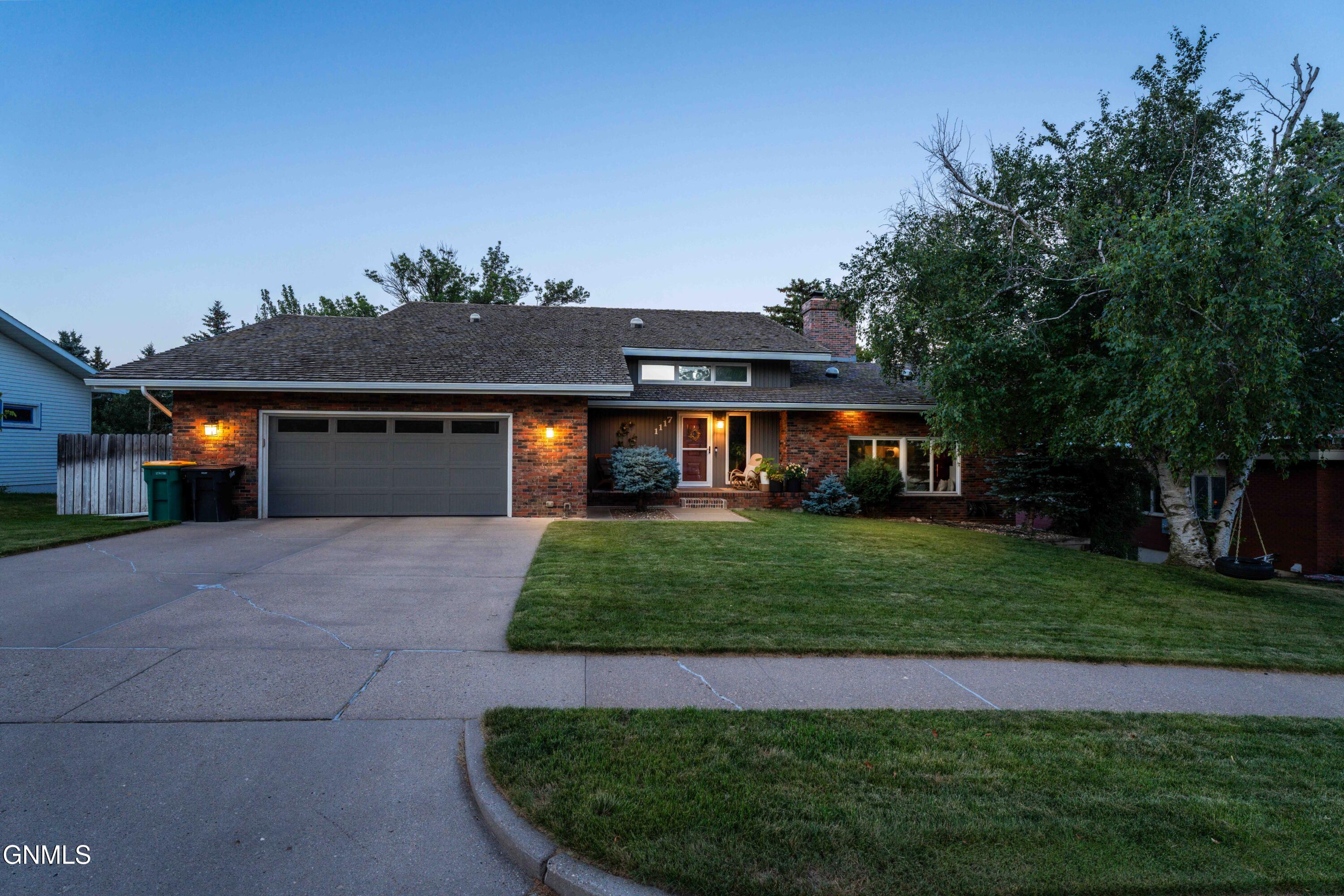 Photo 1 of 47 — 1117 Highland Acres Road, Bismarck, ND 58501