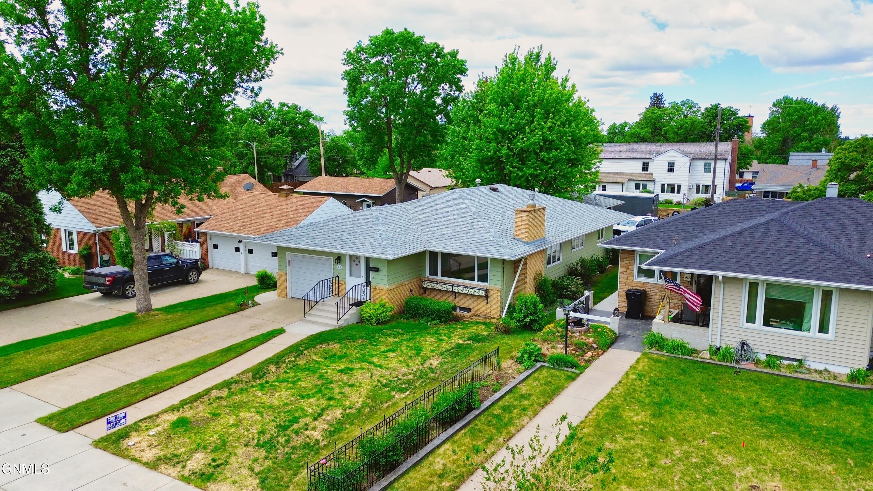 Photo 1 of 50 — 911 3rd Avenue E, Williston, ND 58801