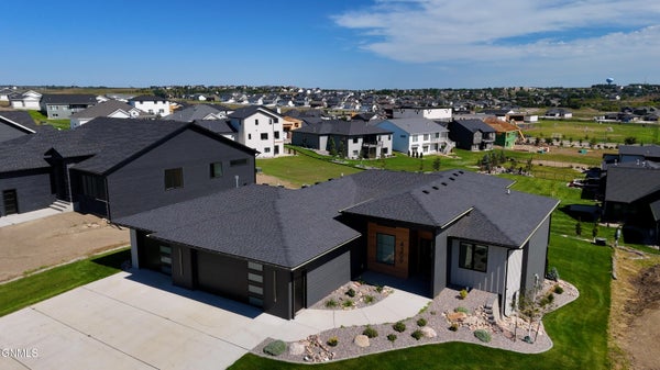 4309 ELK RIDGE DR, BISMARCK, ND 58503 - Image 33a9109e9e34c5a1eef42e1284b5e556/3827297032
