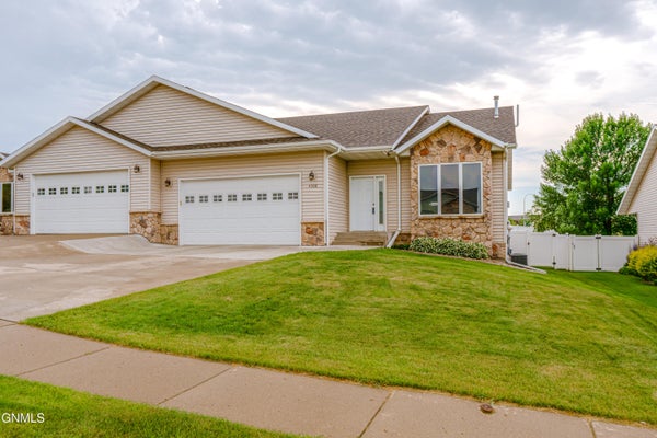 4308 BOULDER RIDGE RD, BISMARCK, ND 58503 - Image 481433f716e95bf65896eeb3dba86b22/1172860