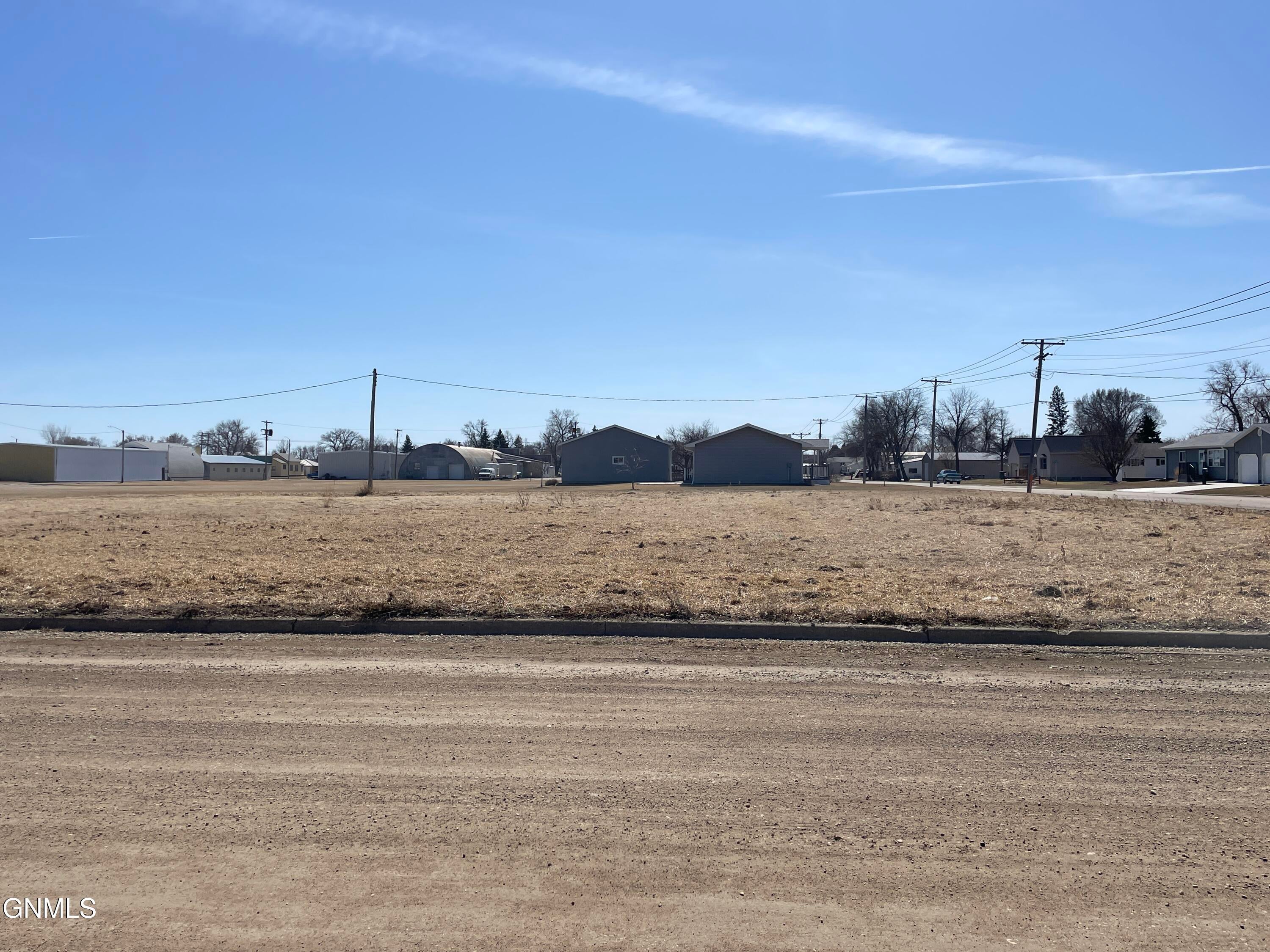 1250 2Nd St N, Carrington, ND 58421