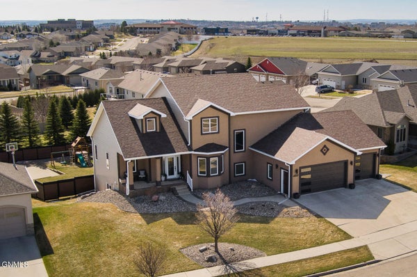 4607 GRANITE DR, BISMARCK, ND 58503 - Image 636b28abb39ca87f42e55917d6ca75f3/396250592