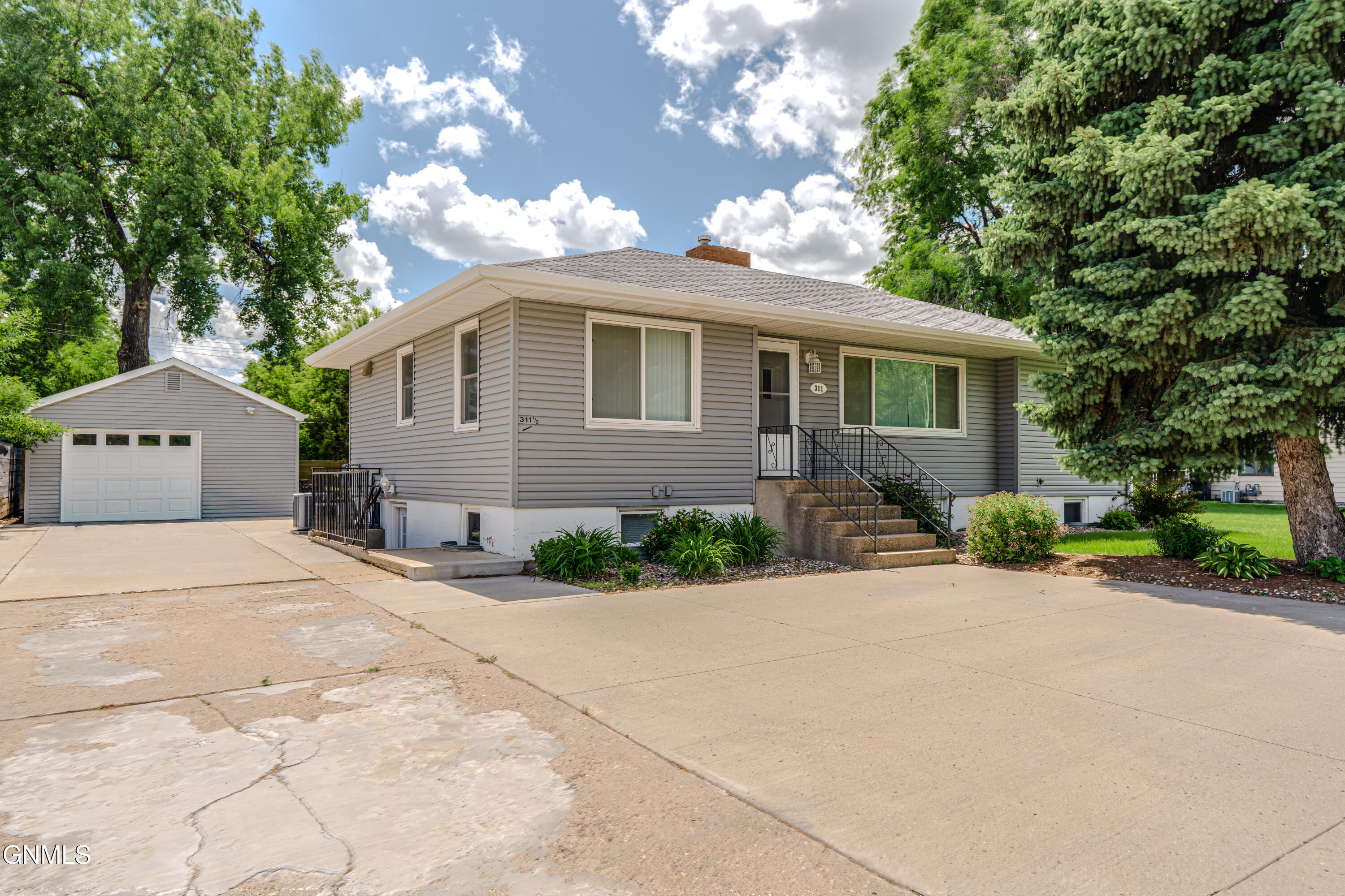 Photo 1 of 93 — 311 Bowen Avenue W, Bismarck, ND 58504