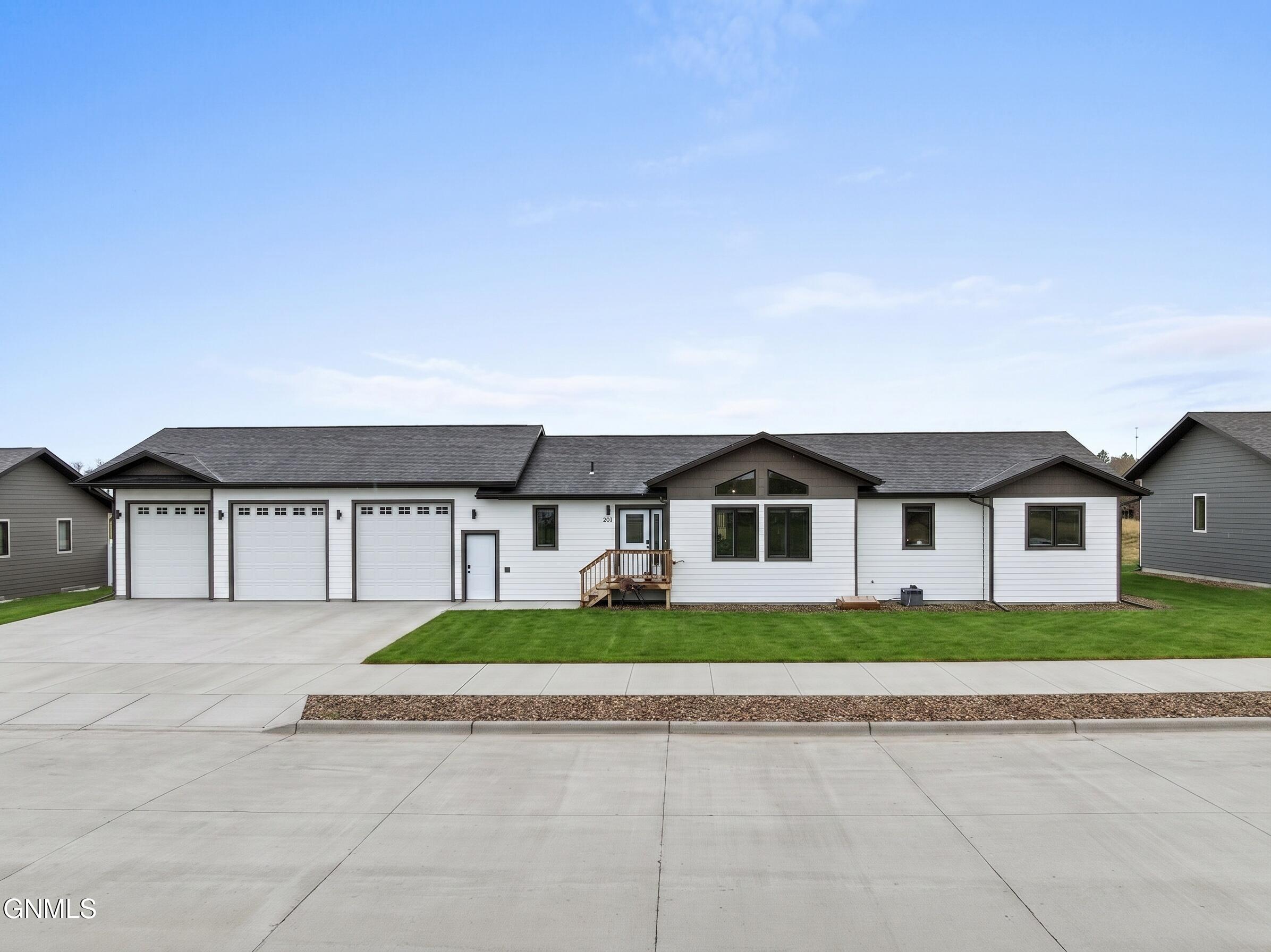 Photo 1 of 38 — 201 11th Avenue NW, Watford City, ND 58854