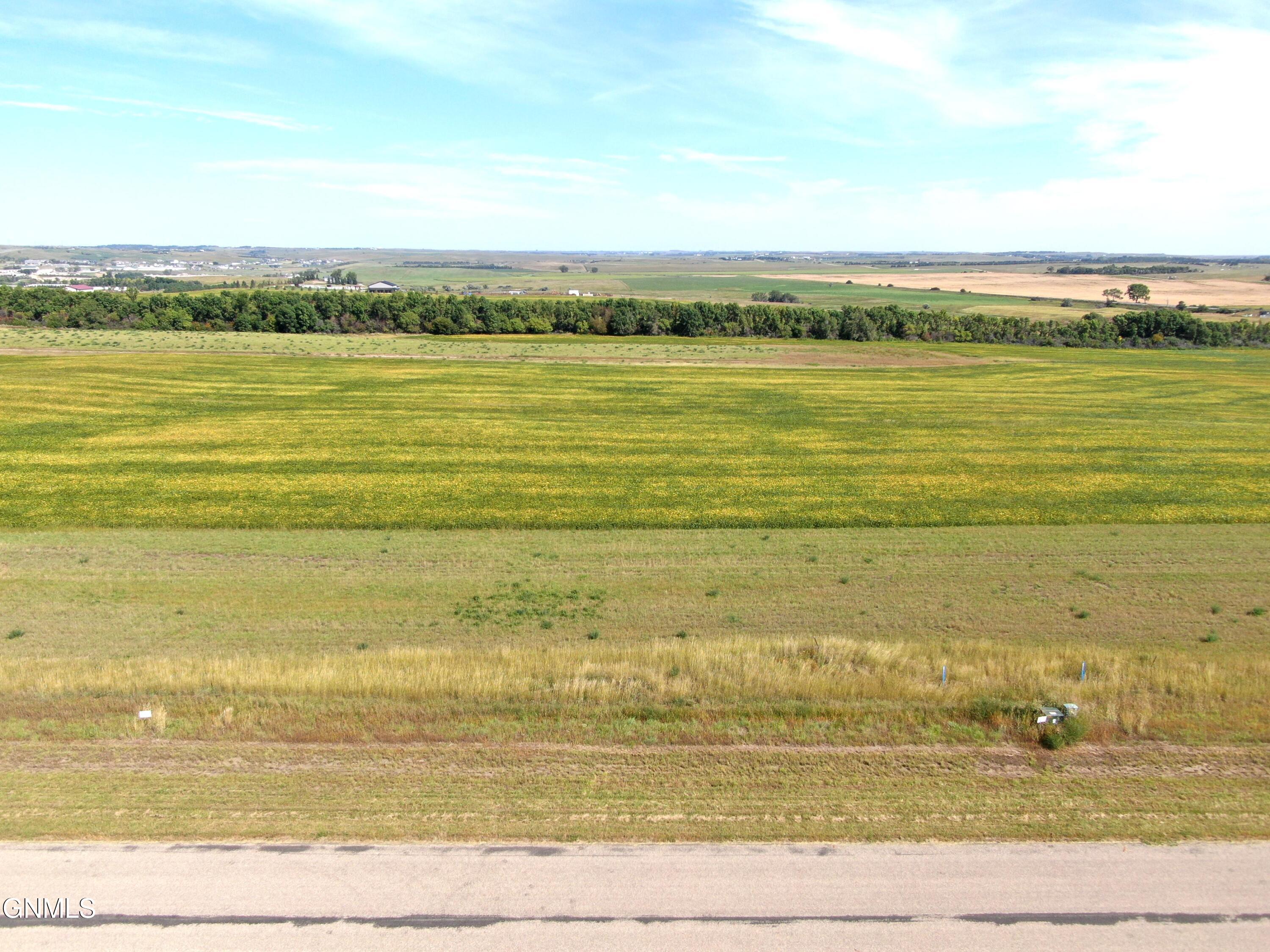 Photo 1 of 8 — 16004 Acadia Drive, Bismarck, ND 58503