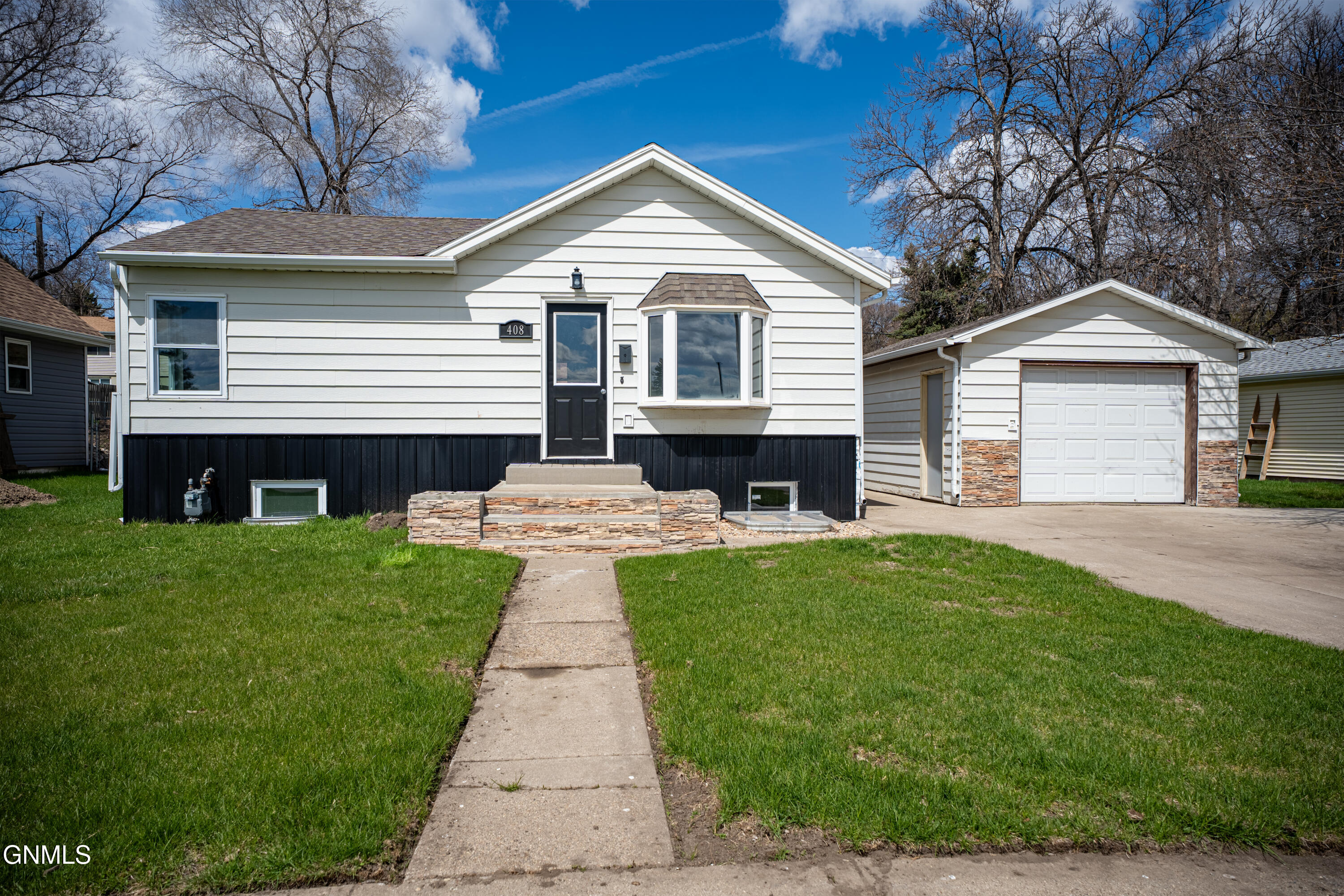 Photo 1 of 50 — 408 Mason Avenue, Bismarck, ND 58501