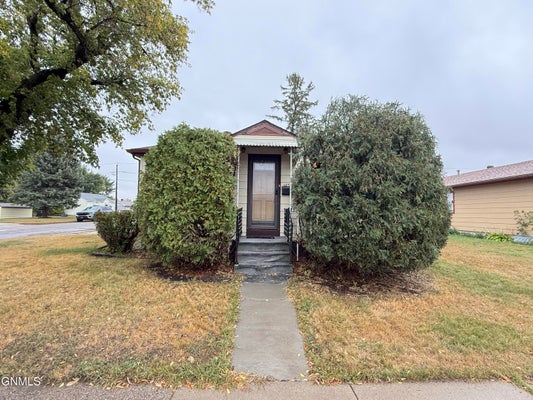 607 8TH AVE SW, VALLEY CITY, ND 58072 - Image dcfcb3ceaf19db3a2c525259a71e54a2/1239399396