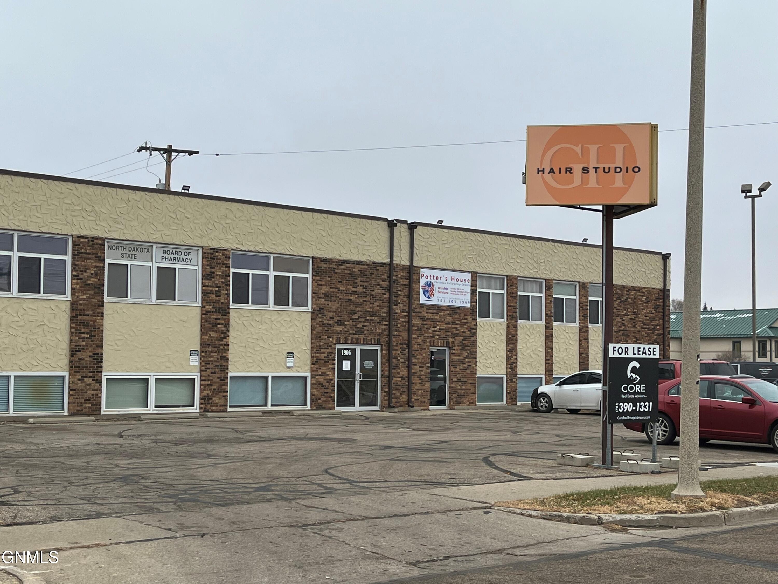 Photo 1 of 14 — 1906 Broadway Avenue #3, Bismarck, ND 58501