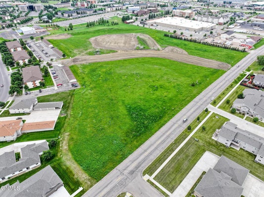 000 CALGARY AVENUE, BISMARCK, ND 58503 - Image e39968cb16ee093d89d1b01fd86bf35a/67772214