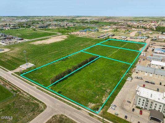 602 & 612 42ND STREET W, WILLISTON, ND 58801 - Image e6726e7f1176eabfcadf014b8c44cdc2/3194511641