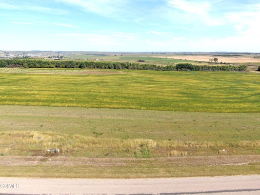 17004 ACADIA DR, BISMARCK, ND 58503 - Image e73b95e317e265dfeeb42ea9d72492e7/1231262304