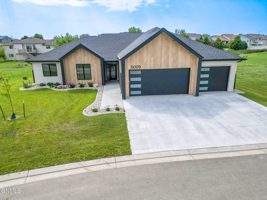5009 HELSINKI LN, BISMARCK, ND 58503 - Image f7e675f3d6cd5bd9e9816bdcf5da6fbe/3383226416