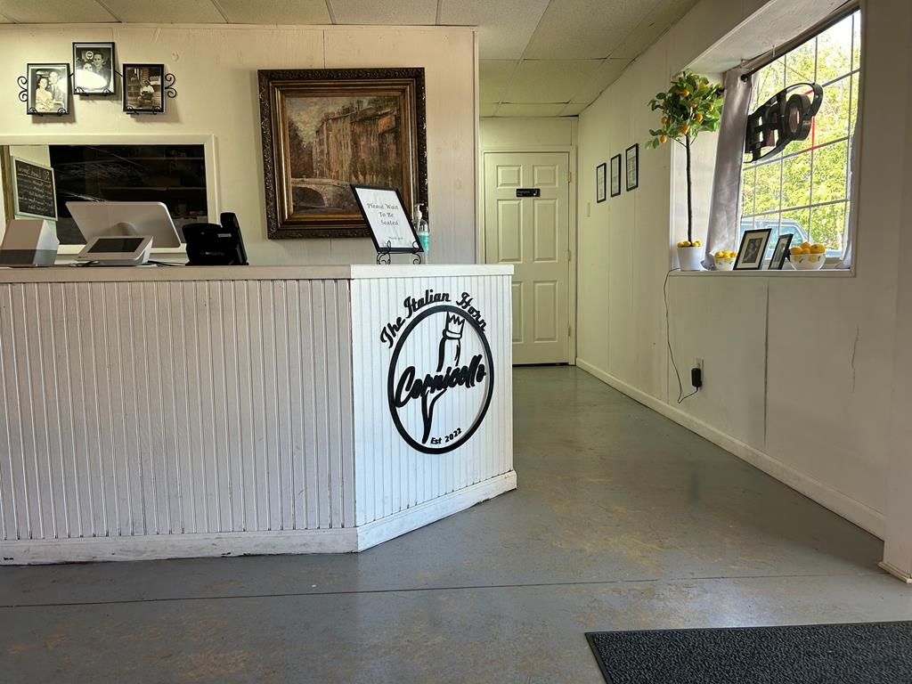 210 Tommy Dodson Highway