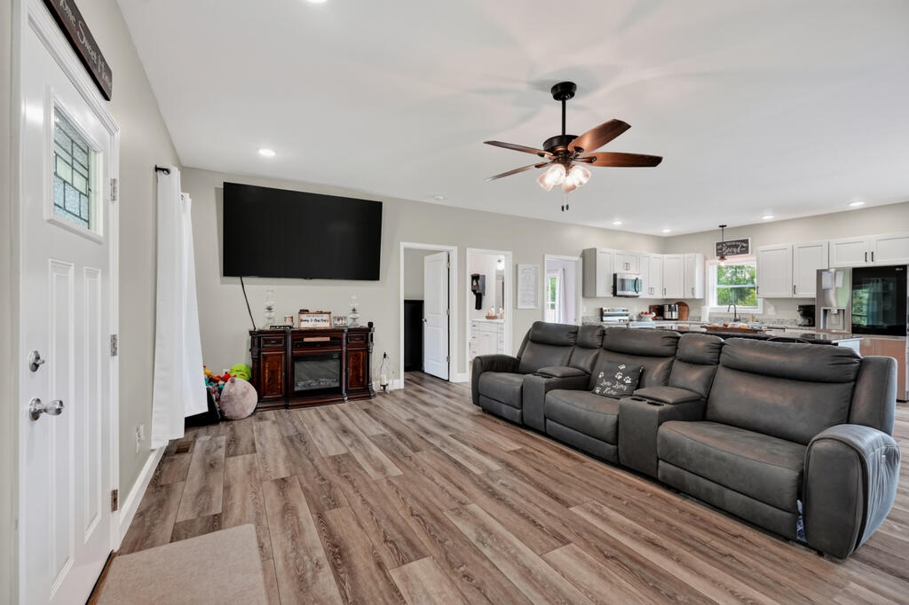 500 N Mcbroom Chapel Rd - Photo 3