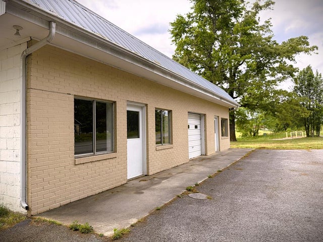 706 Rickman Rd