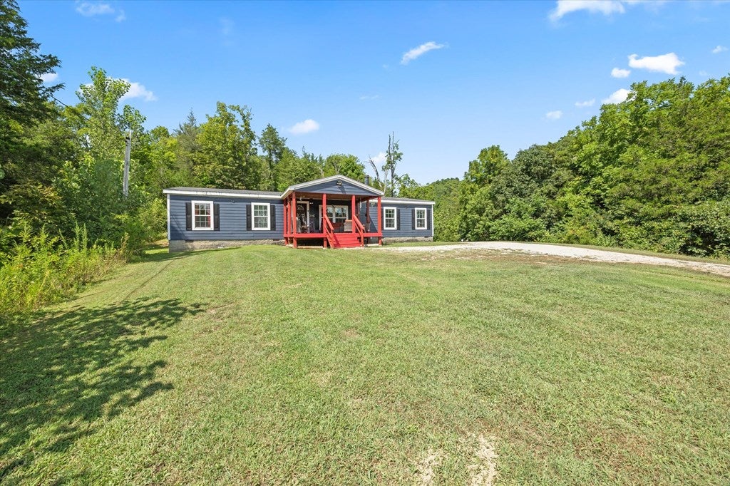 142 Tobe Ln - Photo 2