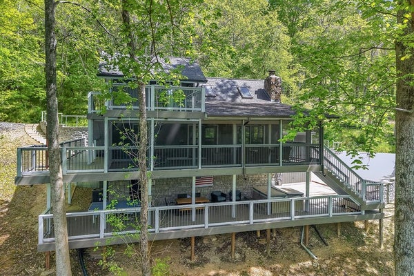 1097 FLOATING MILL VILLAGE RD, SILVER POINT, TN 38582 - Image 32c43ea059e9004e1e31f07b829af778/4062752949