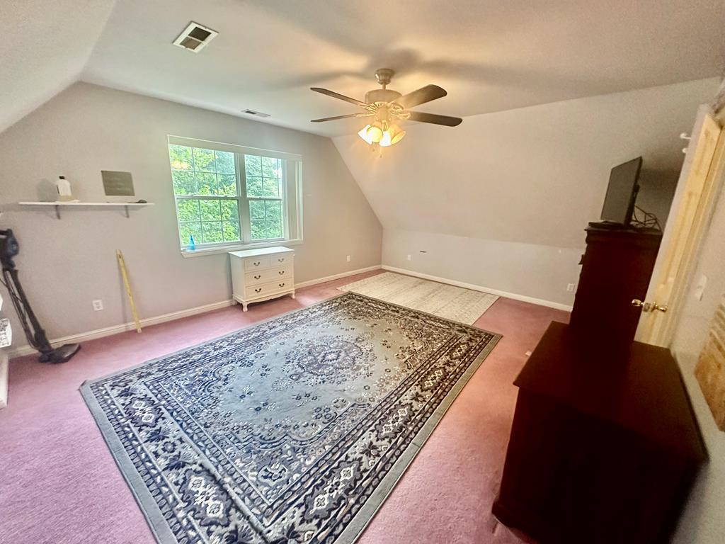 Byrdstown, Tennessee, 38549, United States, 3 Bedrooms Bedrooms, ,3 BathroomsBathrooms,Residential,Active,1912818