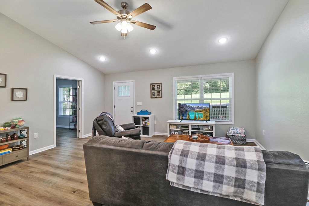 2296 Memory Garden Rd