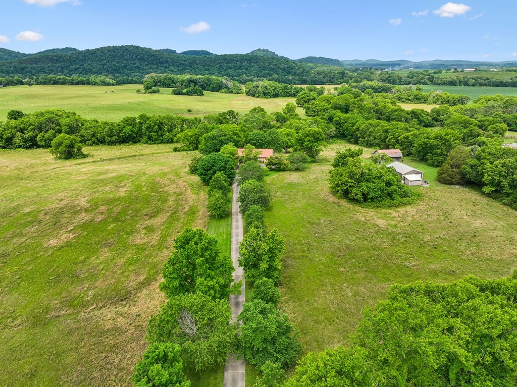 20 Riverbend Ln