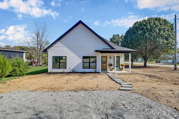 304 W STEWART AVE, MONTEREY, TN 38574 - Image 3979a88e355f2e49588d0e66f177a3fd/3566195896