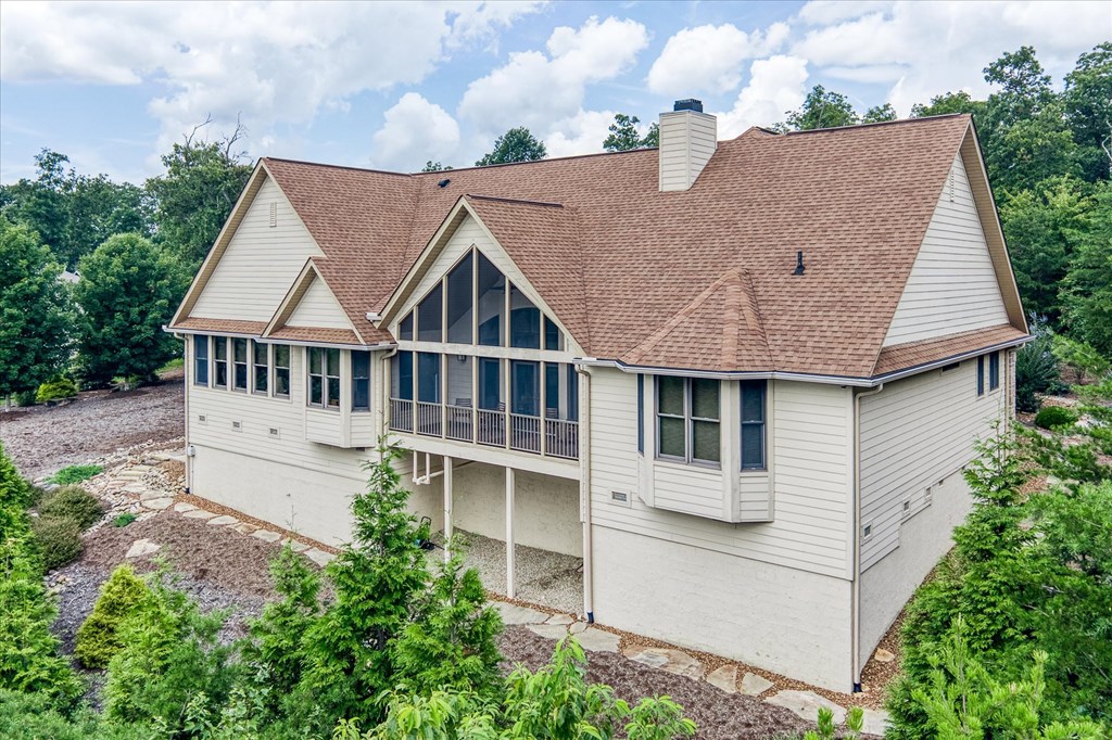 Crossville, Tennessee, 38558, United States, 4 Bedrooms Bedrooms, ,4 BathroomsBathrooms,Residential,Active,2017458