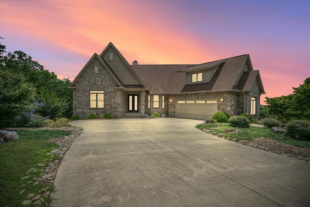 Crossville, Tennessee, 38558, United States, 4 Bedrooms Bedrooms, ,4 BathroomsBathrooms,Residential,Active,2017458
