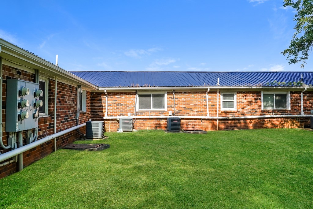 702 Couch St Unit 52