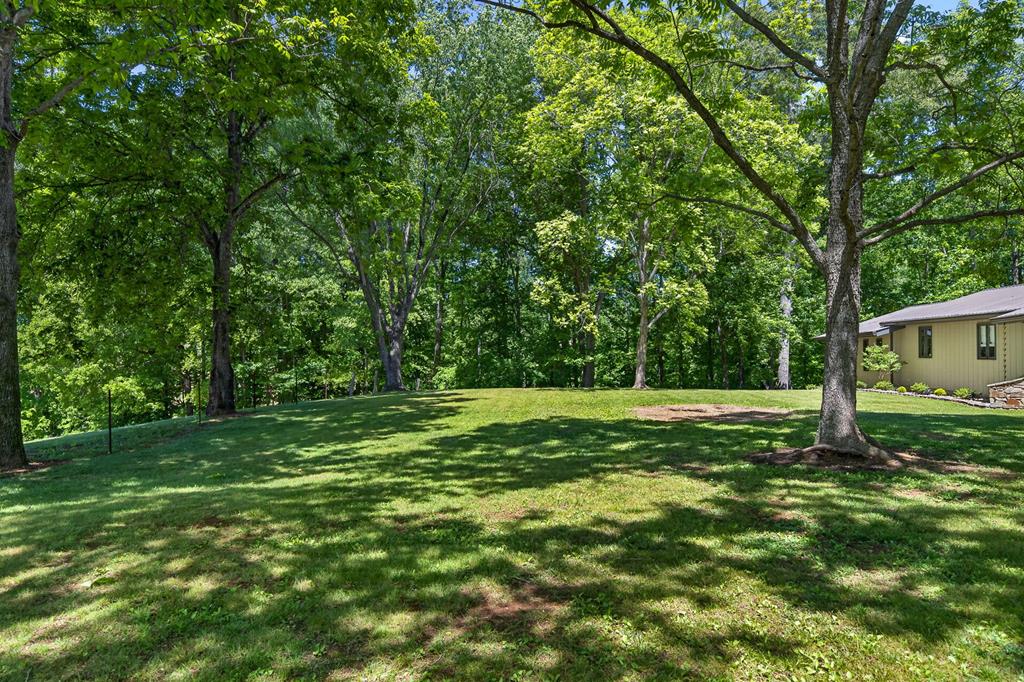 143 W Griffintown Rd