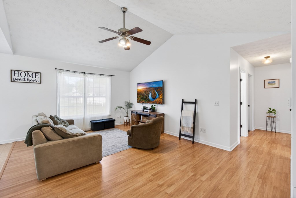 1298 Copperfield Dr