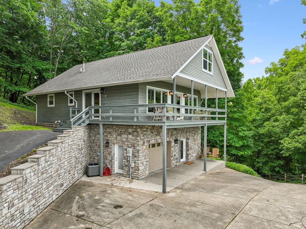 8 Matthews Mountain Lane