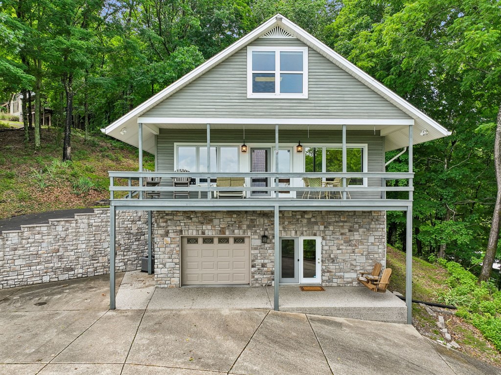 8 Matthews Mountain Lane