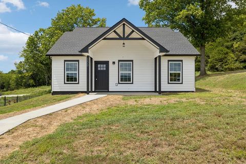 150 Alice Preston Loop Lot 19 Gordonsville TN 38563