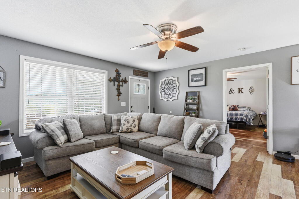1035 Cook Rd.