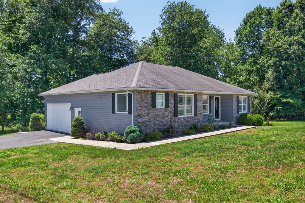 197 Rustling Oaks - Photo 2