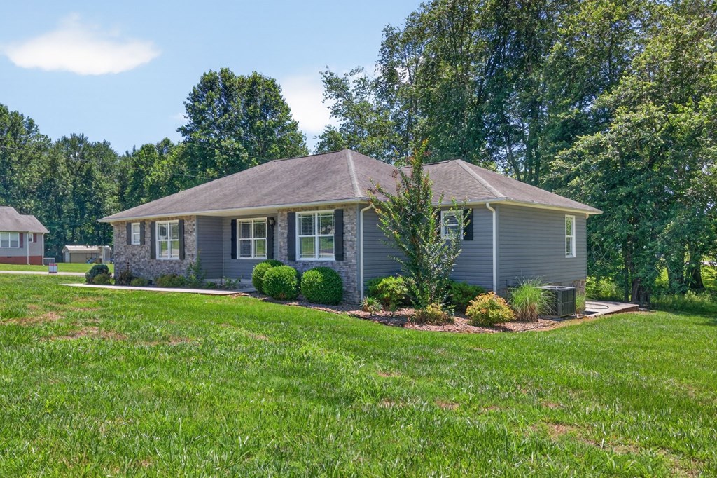 197 Rustling Oaks - Photo 3