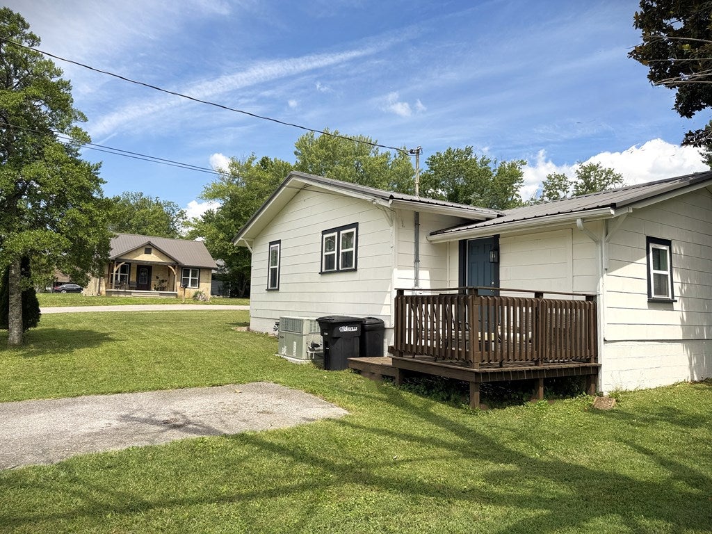 501 Ash Avenue - Photo 3